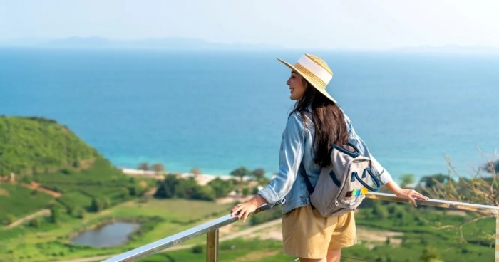 How to Travel Solo: 8 Tips for Safe and Enjoyable Solo Travel