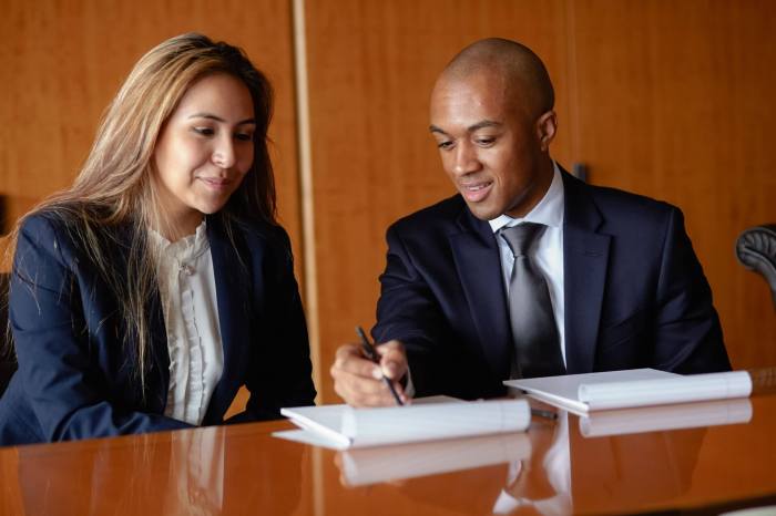 How to Write a Cover Letter: 7 Tips for a Compelling Introduction